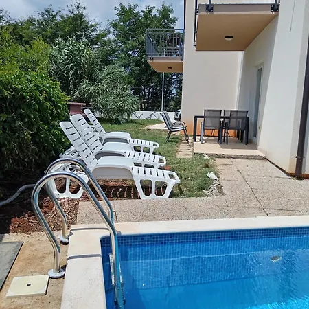 Duplex House White Private Pool