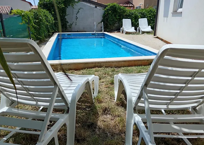 Duplex House White Private Pool *